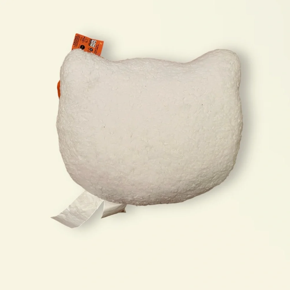 Hello kitty Halloween pillow - Picture 2 of 2
